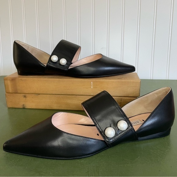 NWT Andrea Gomez DAKOTA Ballet Flat Mary Janes in Black Leather with Pearl Deco - Picture 1 of 12